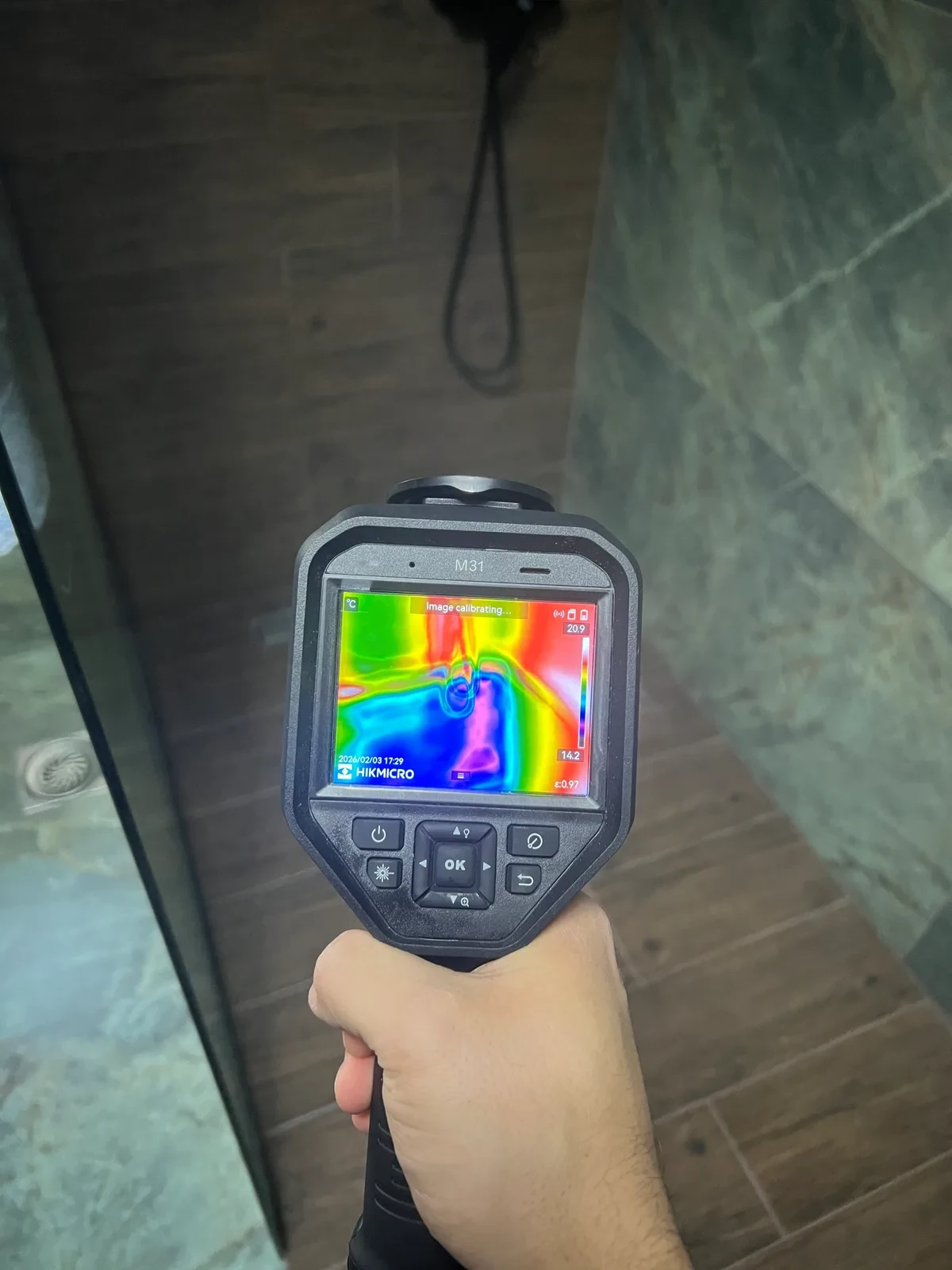 Termovizijski snimak – pukla cev u zidu